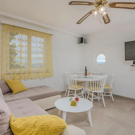 4 Bedroom Stunning In *
