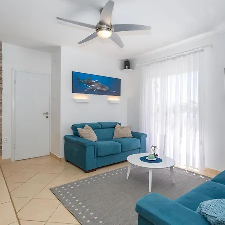 Holiday home 4 Bedroom Stunning In