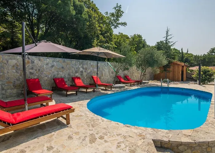 4 Bedroom Stunning In Casa vacanze