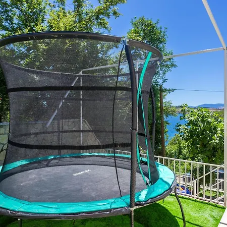 4 Bedroom Stunning In *