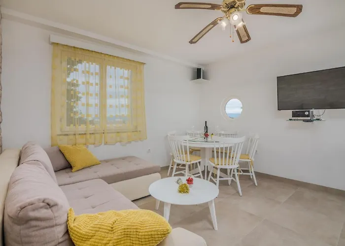 4 Bedroom Stunning In *