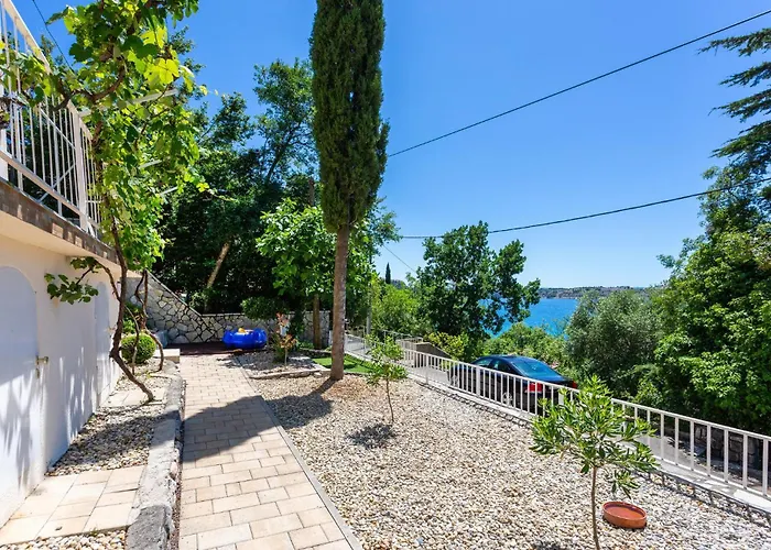 4 Bedroom Stunning In * Omišalj