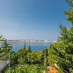 Beautiful In Σπίτι διακοπών Omišalj