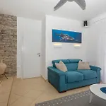 Σπίτι διακοπών Beautiful In Omišalj